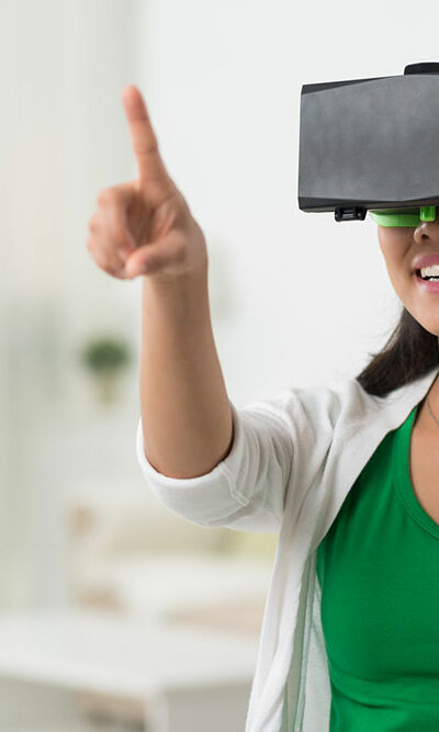 9 Must-know Features of the Apple Vision Pro Headset