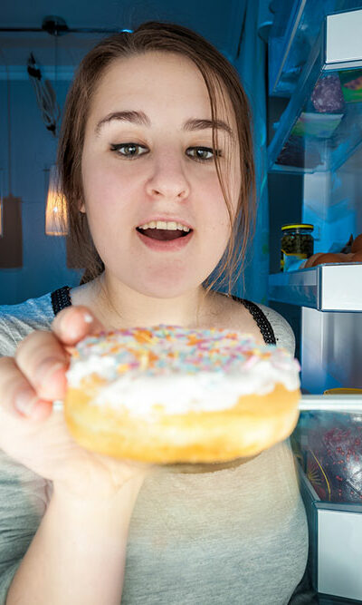 10 unhealthy habits that can damage one’s teeth