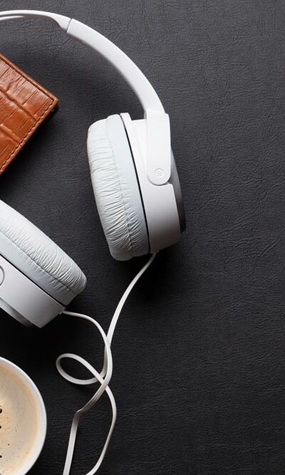 7 mistakes to avoid while buying earbuds and headphones